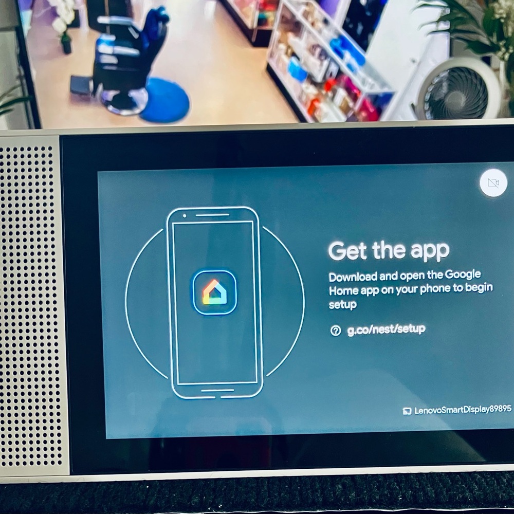 Lenovo Smart Display Setup Screen with Green and Blue